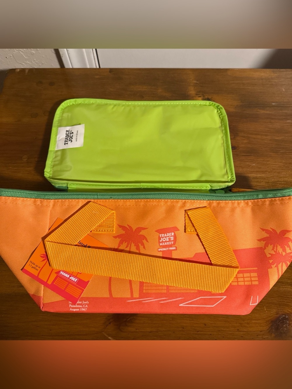 Trader Joe’s 2026! New Mini Insulated Bags Summer Fun Colors Orange